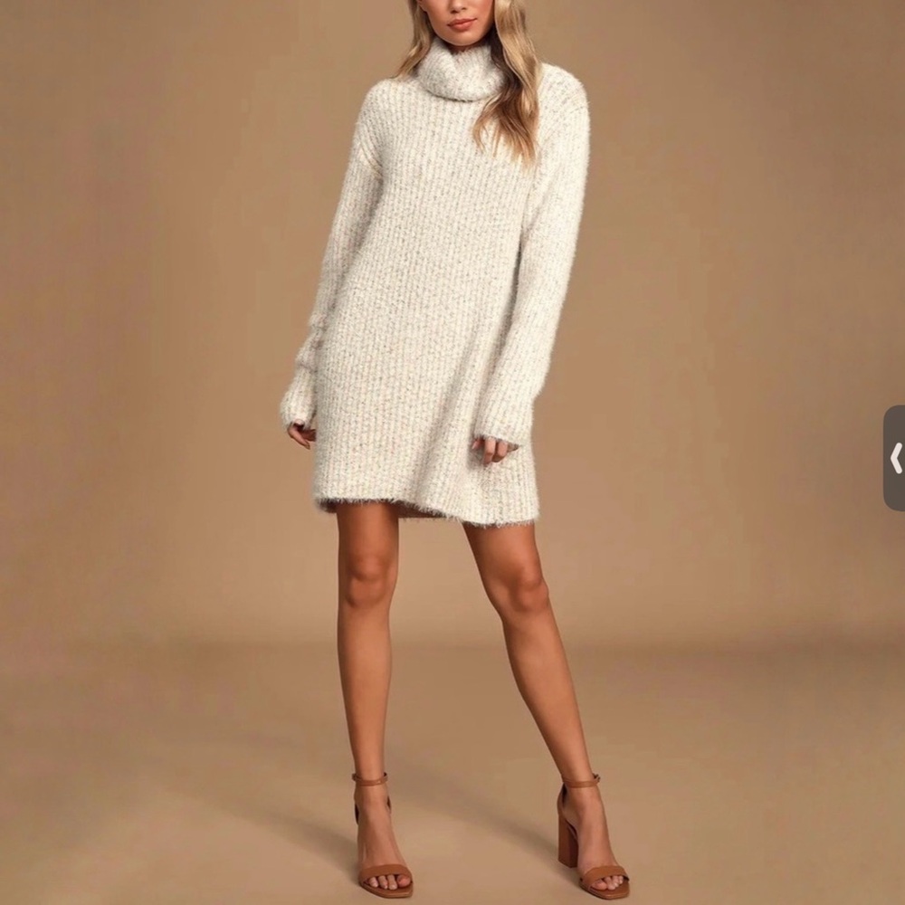 NWT Lulu’s Eyelash Knit Sweater Dress Size M